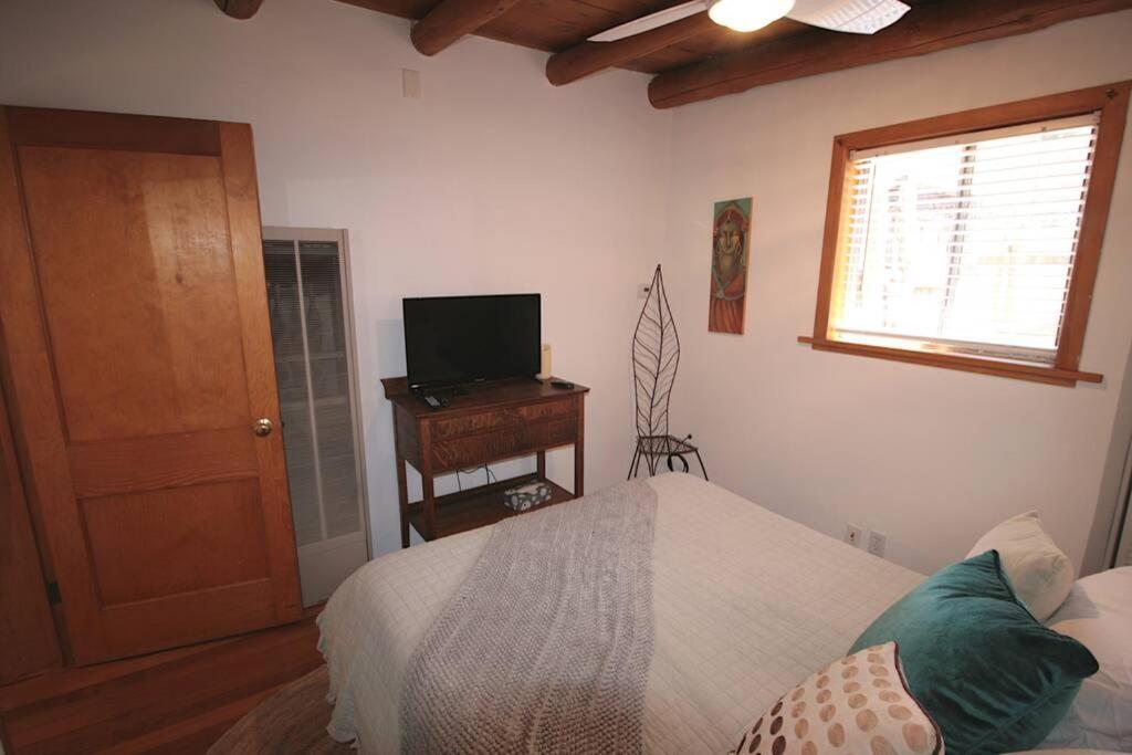 Вилла Galisteo Getaway - Courtyard - Near Railyard Санта-Фе Экстерьер фото